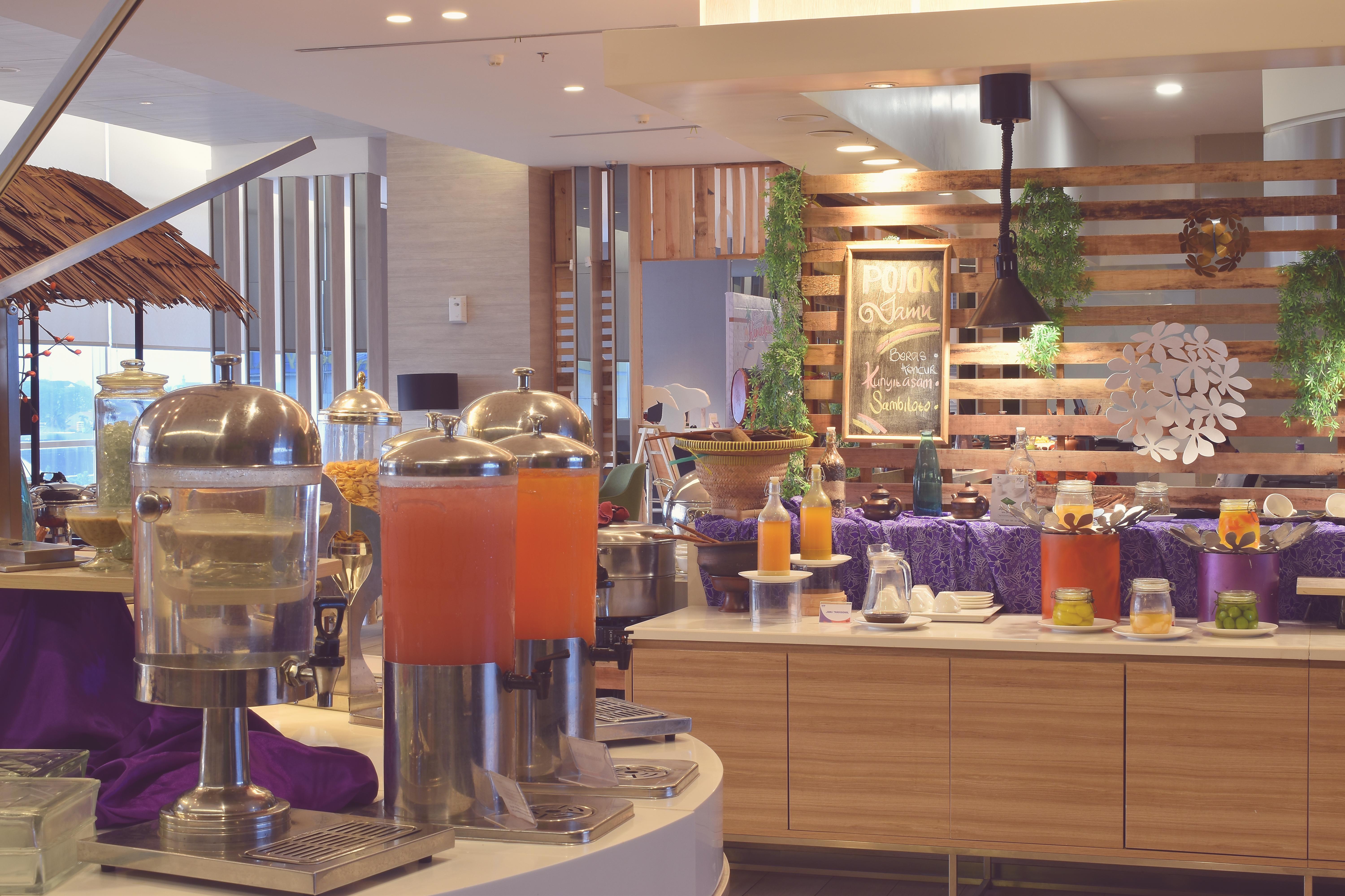 Fox Hotel Pekanbaru Zewnętrze zdjęcie