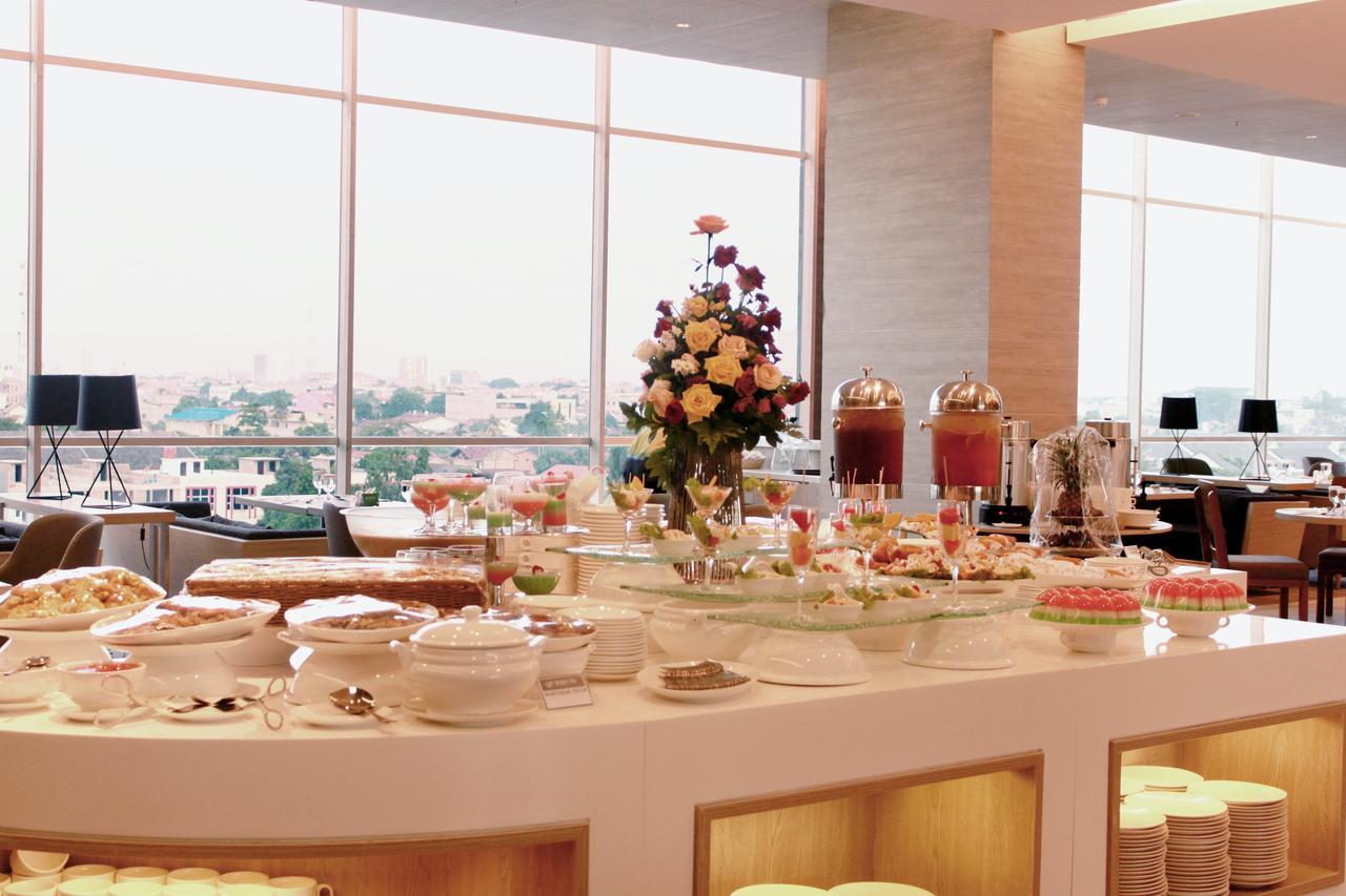Fox Hotel Pekanbaru Zewnętrze zdjęcie