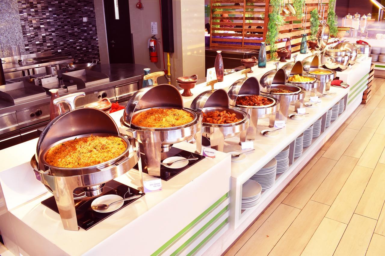 Fox Hotel Pekanbaru Zewnętrze zdjęcie