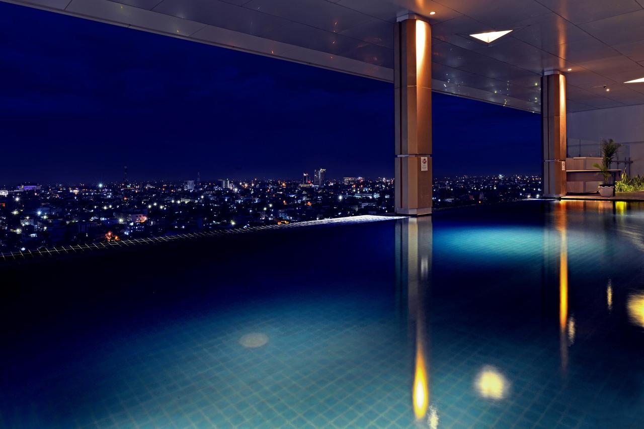 Fox Hotel Pekanbaru Zewnętrze zdjęcie